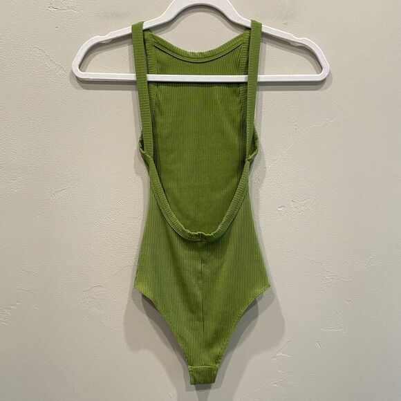Reformation High Neck Ribbed Sleeveless Bodysuit Green - Size: XS - Picture 2 of 7